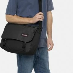 Groothandel ✔️ Beste Verkoop ❤️ Eastpak - Schoudertas - Delegate - Zwart 👍 🛒 -Tassen-dames Winkel 360x840 1