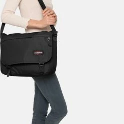 Groothandel ✔️ Beste Verkoop ❤️ Eastpak - Schoudertas - Delegate - Zwart 👍 🛒 -Tassen-dames Winkel 417x840