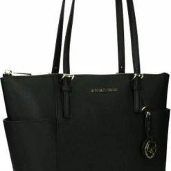 Beste Pirce ๐ฏ Gloednieuw โ๏ธ Michael Kors Jet Set Travel Dames Schoudertas - Zwart ๐ฅฐ ๐ 48 Beste Pirce ๐ฏ Gloednieuw โ๏ธ Michael Kors Jet Set Travel Dames Schoudertas - Zwart ๐ฅฐ ๐ -Tassen-dames Winkel 523x840 4