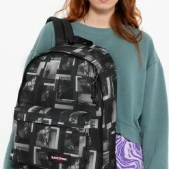 Korting ⭐ Nieuw 🎉 Eastpak Out Of Office 27 Liter - City Grain Black 🎉 🔔 -Tassen-dames Winkel 524x840 9