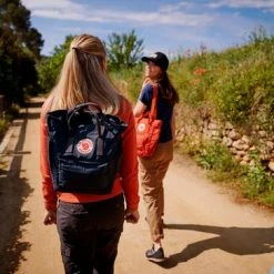 Flash-uitverkoop ๐คฉ Begroting ๐ฏ Fjallraven Fjällräven Kånken Totepack Unisex Rugzak - Navy ๐ ๐ 49 Flash-uitverkoop ๐คฉ Begroting ๐ฏ Fjallraven Fjällräven Kånken Totepack Unisex Rugzak - Navy ๐ ๐ -Tassen-dames Winkel 550x364 1