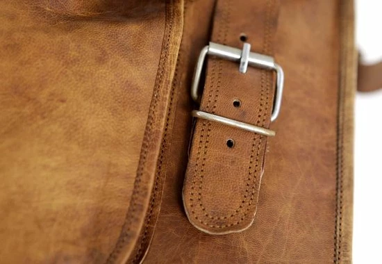 Goedkoop ๐ Groothandel ๐ Oncedoce Laptoptas - Satcheltas - Aktetas - Vintage Stijl - Unisex - Bruin Echt Leer - 16'' โค๏ธ โ๏ธ 9 Goedkoop ๐ Groothandel ๐ Oncedoce Laptoptas - Satcheltas - Aktetas - Vintage Stijl - Unisex - Bruin Echt Leer - 16'' โค๏ธ โ๏ธ - Afbeelding 7