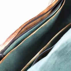 Uitgang 🧨 Korting 🧨 Oncedoce Laptoptas 15,6 Inch “Toledo SQ15” - Messengertas – Cognac Bruin Echt Leer Businesstas - ECHTE LEDER - Unisex Vintage Design - Boekentas - Handgemaakt - A4 Formaat Tas 👏 🔔 -Tassen-dames Winkel 550x479 3