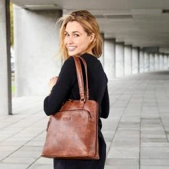 Gloednieuw โจ Coupon ๐ Enrico Benetti Caen 66470 Laptoptas Schoudertas - 13 Inch - Zwart โจ โญ 16 Gloednieuw โจ Coupon ๐ Enrico Benetti Caen 66470 Laptoptas Schoudertas - 13 Inch - Zwart โจ โญ -Tassen-dames Winkel 550x550 1098