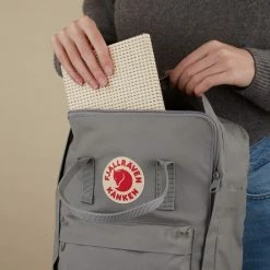 Korting 🧨 Promo 🌟 Fjallraven Fjällräven Kånken Unisex Rugzak - Fog 🔥 🎁 -Tassen-dames Winkel 550x550 635
