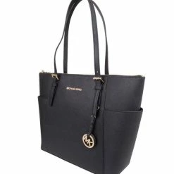 Beste Pirce ๐ฏ Gloednieuw โ๏ธ Michael Kors Jet Set Travel Dames Schoudertas - Zwart ๐ฅฐ ๐ 33 Beste Pirce ๐ฏ Gloednieuw โ๏ธ Michael Kors Jet Set Travel Dames Schoudertas - Zwart ๐ฅฐ ๐ -Tassen-dames Winkel 550x635 2