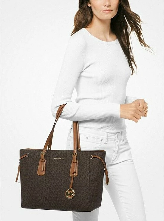 Coupon ๐ Top 10 ๐ Michael Kors Voyager Dames Shopper - Bruin ๐ ๐ฅ 11 Coupon ๐ Top 10 ๐ Michael Kors Voyager Dames Shopper - Bruin ๐ ๐ฅ - Afbeelding 9