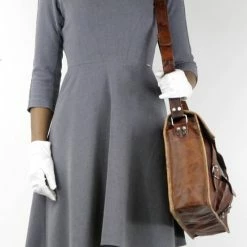 Uitgang 🧨 Korting 🧨 Oncedoce Laptoptas 15,6 Inch “Toledo SQ15” - Messengertas – Cognac Bruin Echt Leer Businesstas - ECHTE LEDER - Unisex Vintage Design - Boekentas - Handgemaakt - A4 Formaat Tas 👏 🔔 -Tassen-dames Winkel 550x768 4