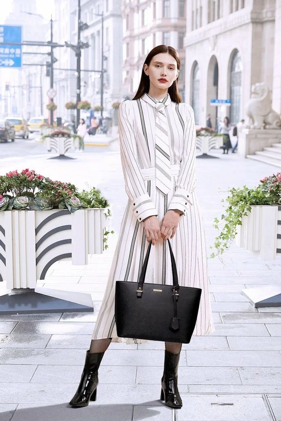 Beste Verkoop โ๏ธ Hete verkoop ๐ฅฐ Lana® La Luna - Driedelige Handtassen Set Met Dames Schoudertas, Handtas - Saffiano Leer - Zwart ๐ ๐ฅ 6 Beste Verkoop โ๏ธ Hete verkoop ๐ฅฐ Lana® La Luna - Driedelige Handtassen Set Met Dames Schoudertas, Handtas - Saffiano Leer - Zwart ๐ ๐ฅ - Afbeelding 4